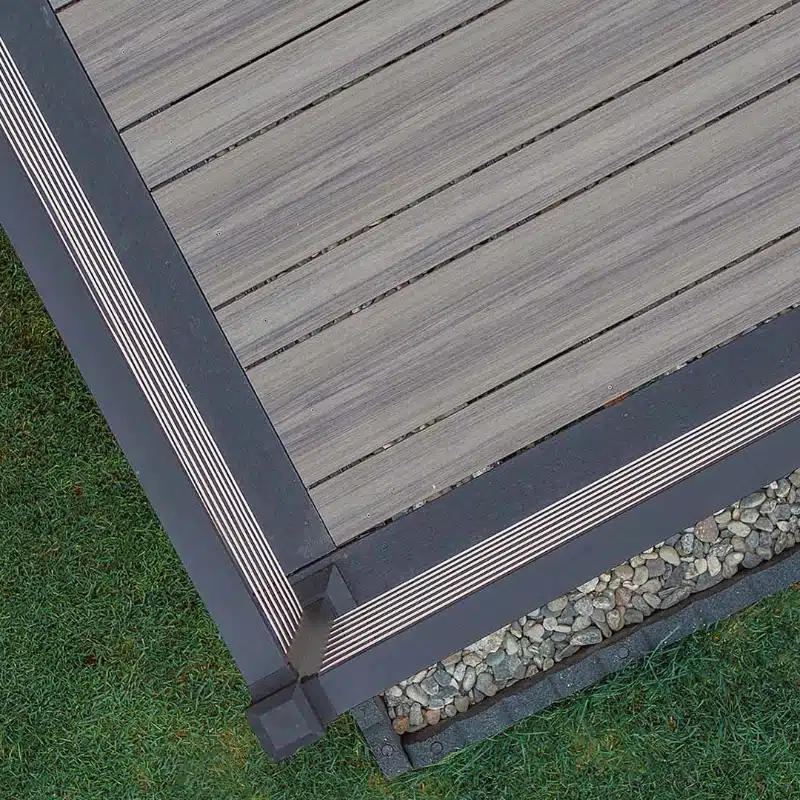 close-up-view-on-the-frame-board-dark-slate-in-south-east-pa